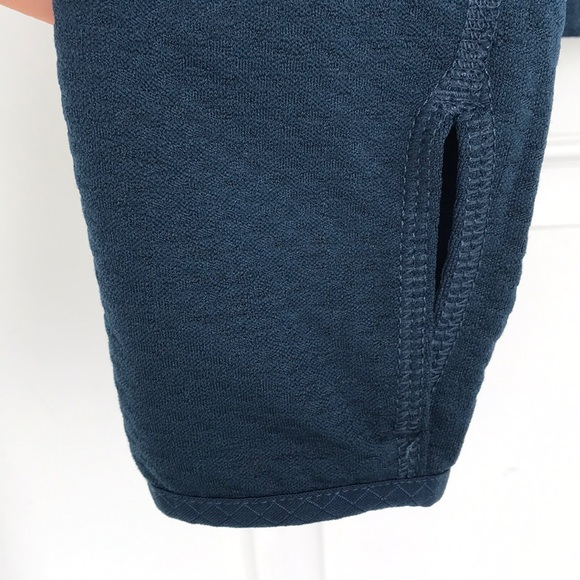 The North Face Half-zip Performance Top - Picture 8 of 8